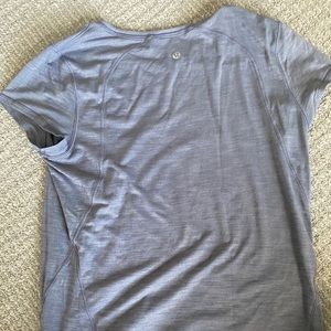 LULULEMON shirt